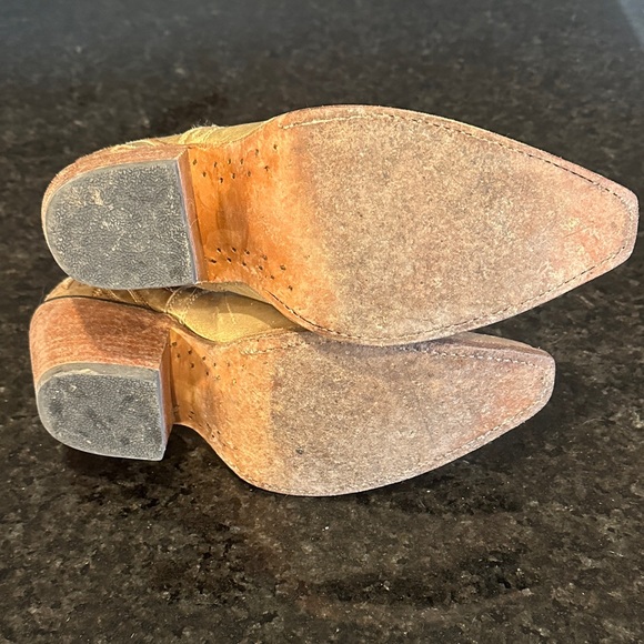 Ariat Dixon Gold Metallic Leather Western Ankle Boots - Picture 2 of 12